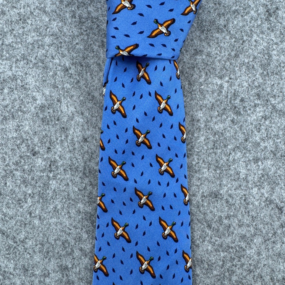 Bird Dog Bay Tie Mens OS Mallard Duck Flying Blue Silk Hunting EUC